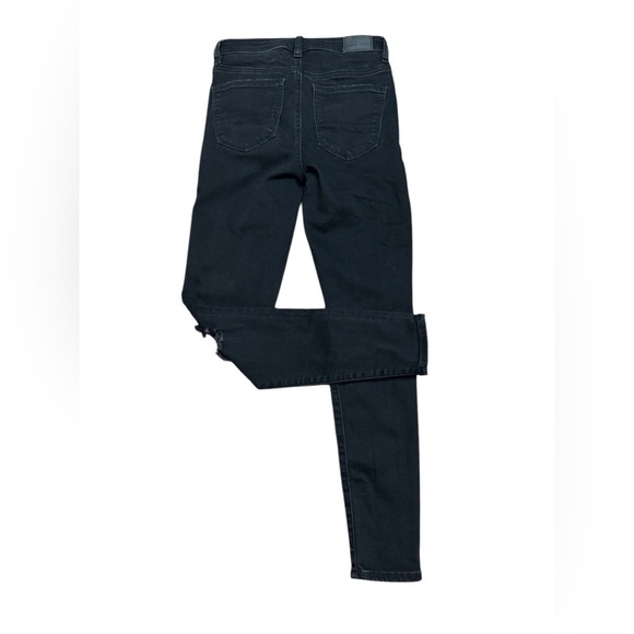 American Eagle, Black Ripped Denim Super Hi-Rise Jegging, Size 0 - Picture 8 of 9